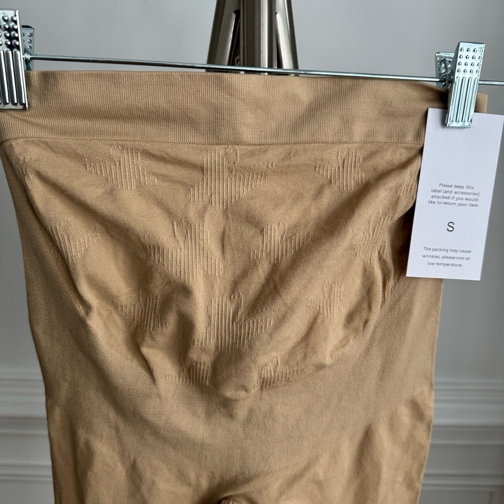 NWT Maternity Seamless Shapewear, Mid-Thigh Underwear, size Small, Nude color - Picture 5 of 7